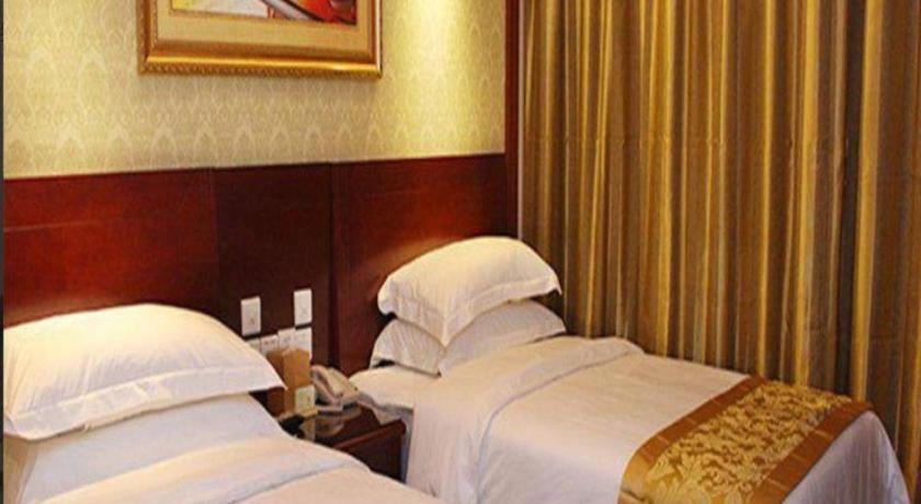 Yichang Vienna Hotel Wanda Branch Exterior photo